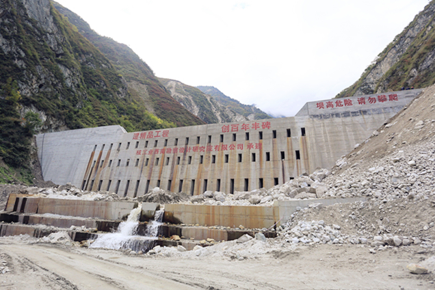 1467599846746692.jpg 汶川鋤頭溝泥石流治理項(xiàng)目.JPG