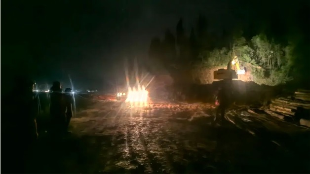 1740119509133932.jpg 2.jpg